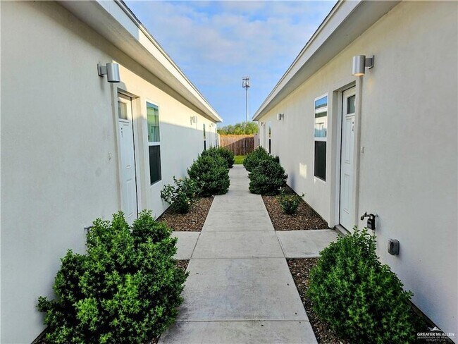 2919 W Driftwood St Unidad 4