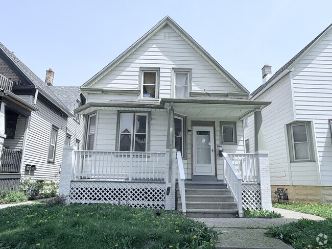 Building Photo - 2166 S 6th St Rental