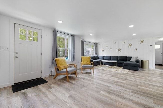 Photo - 50 Longwood Dr