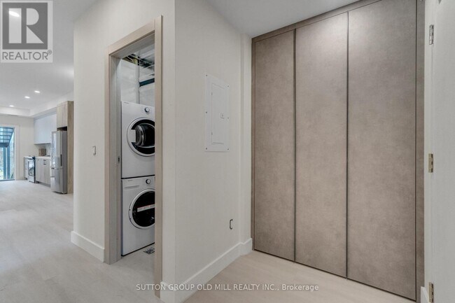 Photo - 625 Harvie Ave Unité 03