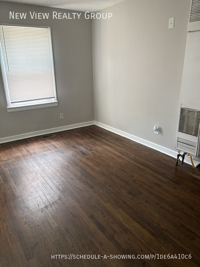 Photo - 1900 Lasalle St Unit 2