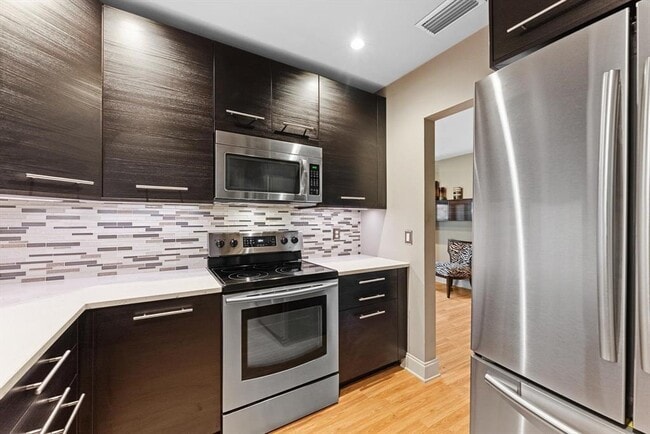 Photo - 2451 SW 82nd Ave Unidad 310