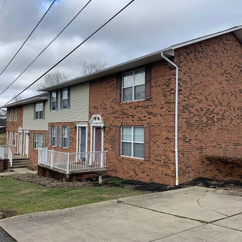 Dunhill Townhouses - Dunhill Townhouses