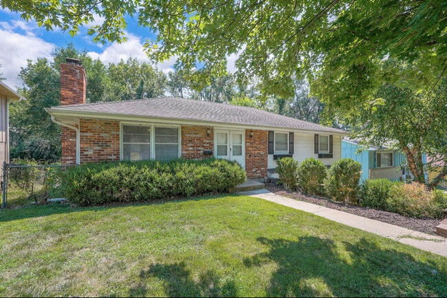 Photo - 505 E 90th Terrace