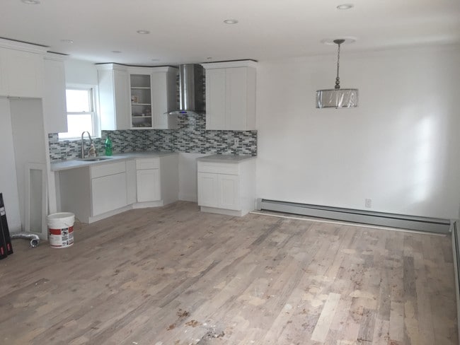 Photo - 9001 Farragut Rd