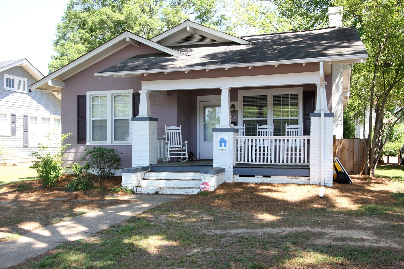 Photo - 912-912.5 College Avenue Ext