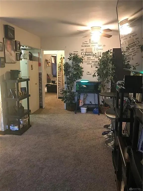 Photo - 802 Uhrig Ave