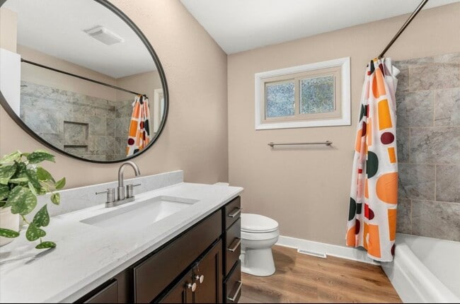 Photo - 408 Weathering Dr