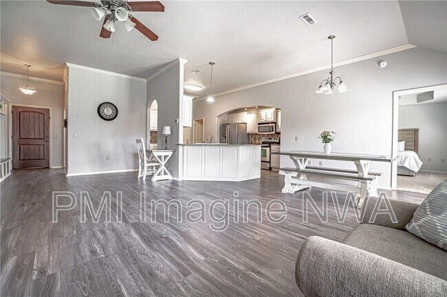 Photo - 3101 SW Gumleaf Rd