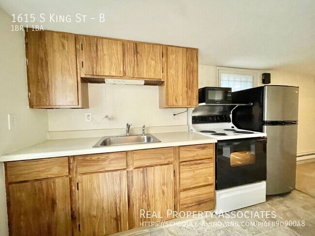 Photo - 1615 S King St Unit B