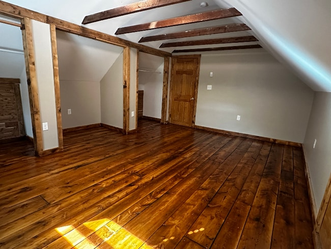 Building Photo - 30 Spring St Rental