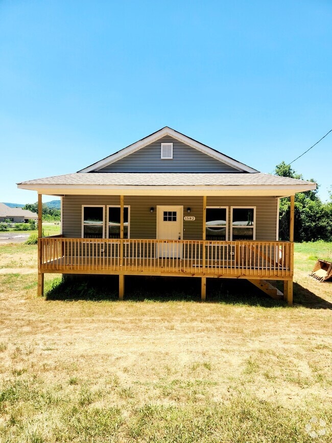 Building Photo - 1582 Hobbs Island Rd SE Rental