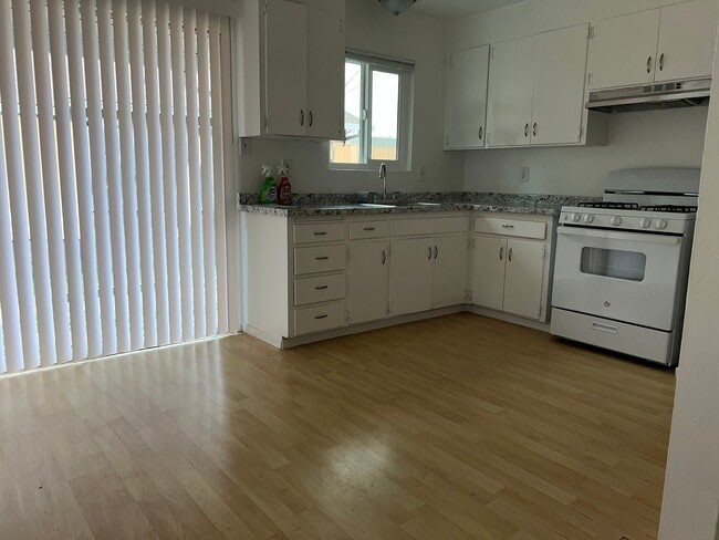 Photo - 915 Aston Ave Unit 921