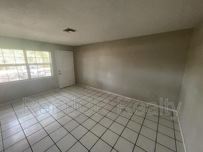 Photo - 1731 Overbrook Ave