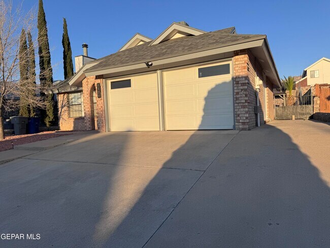 Photo - 1128 Will Rand Dr