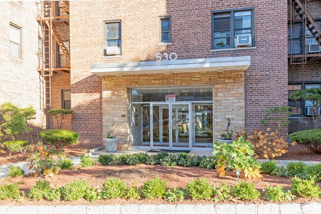 Entrance - 530 Riverdale Ave