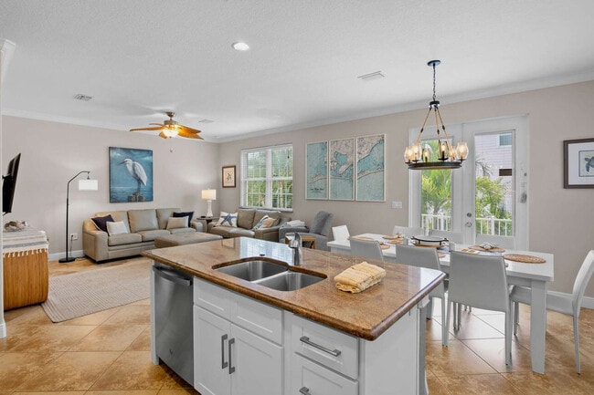 Photo - 145 50th St Unidad SI ID1504767P