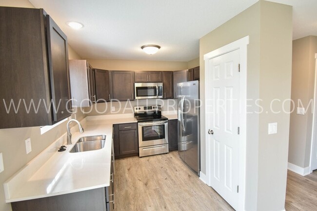 Photo - 3 BDRM 2.5 Bath finished basement fenced backyard in Ankeny