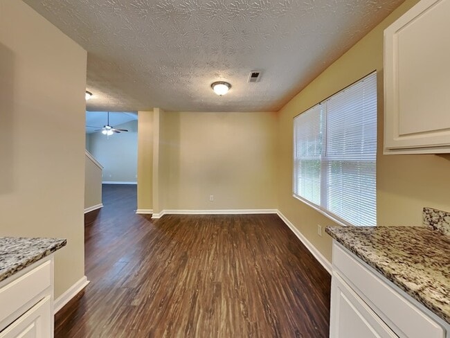 Photo - 9135 Jefferson Village Dr SW