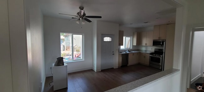 Building Photo - Home For Rent in West Sacramento