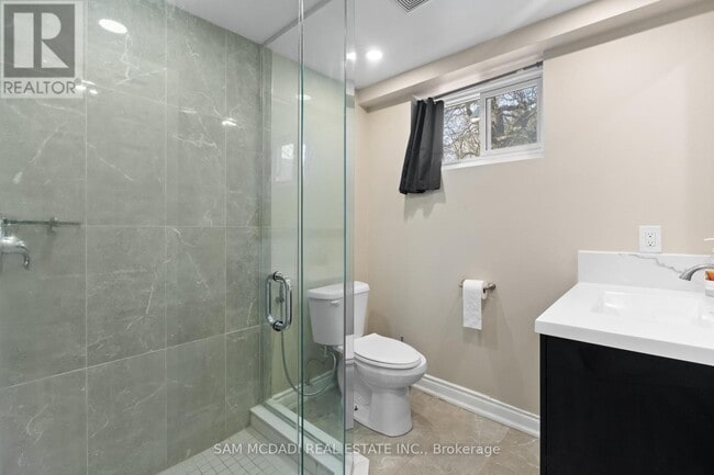 Photo - 1821 Christopher Rd