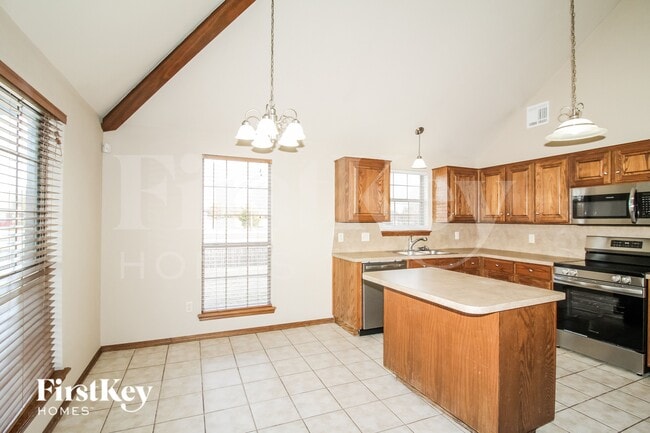 Photo - 2504 Tyler Ln