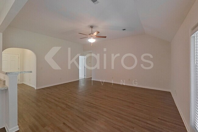 710 Park Ln