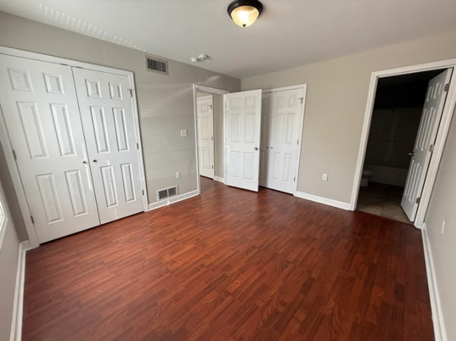 Photo - Legacy Place Apartments