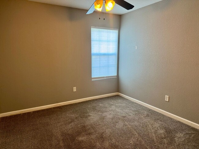 Photo - 3 Bedroom 2 Bathroom home at end of Cul-De-Sac