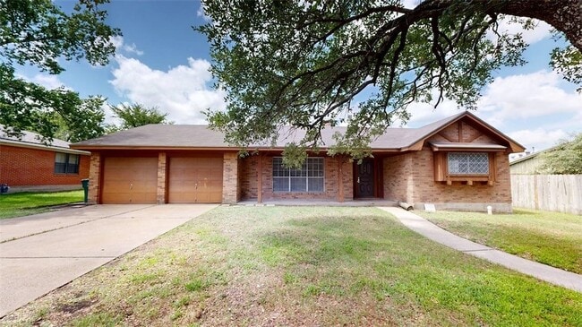 Building Photo - 302 Laurel St