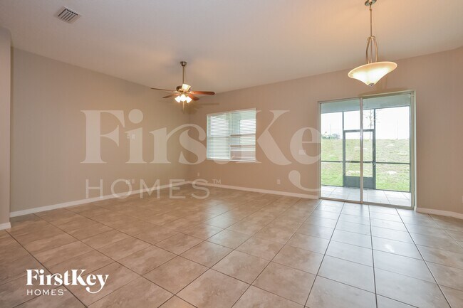 Photo - 824 Grand Hilltop Dr