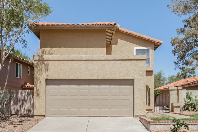 Building Photo - 5330 E Fairfield St