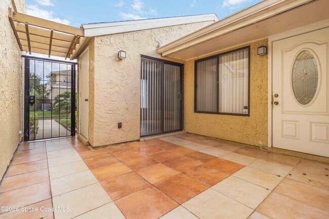 Photo - 1480 Sheafe Ave NE