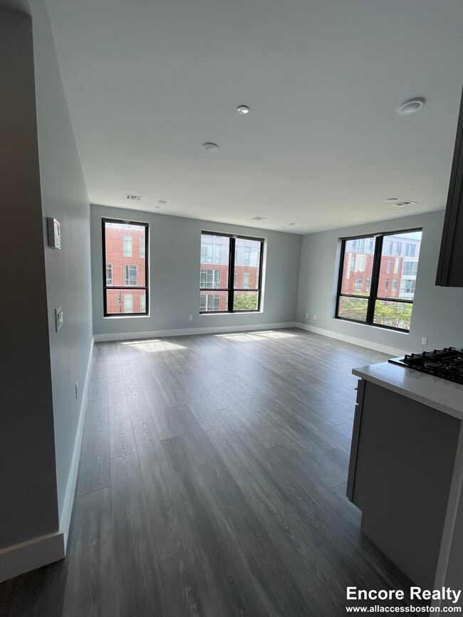 Photo - 365 Western Ave Unidad 307