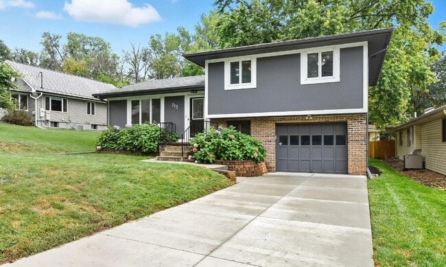 Photo - 315 Morgan St