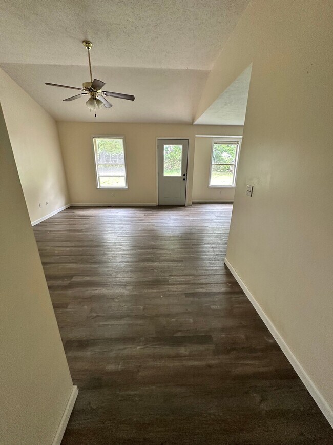 Photo - 241 W Wilson St
