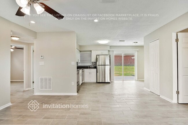 3401 Paris Pl