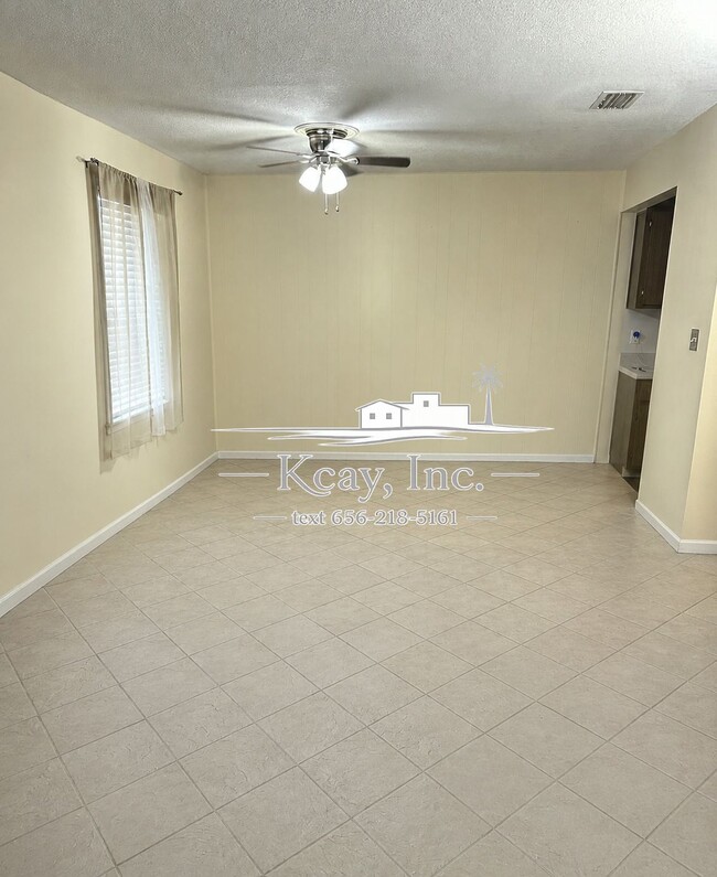 Photo - 101 Pompano Dr SE Unidad 101D