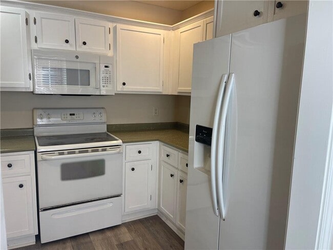 Photo - 106 Red Bud Ct