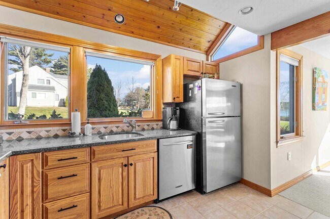 281 Davidson Dr