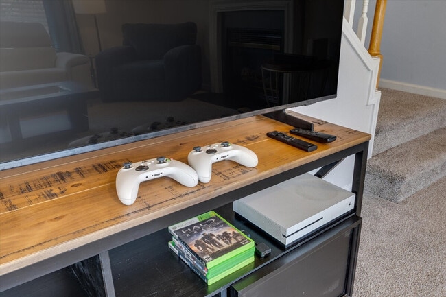 Photo - 311 Millicent Way Unit ID1388742P