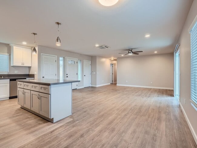 Photo - Newer 3 Bedroom House & 2 Bedroom Granny Flat Close to SDSU!!! $1000 Off 1st Month's Rent!! Unit 5370 W FALLS VIEW DR