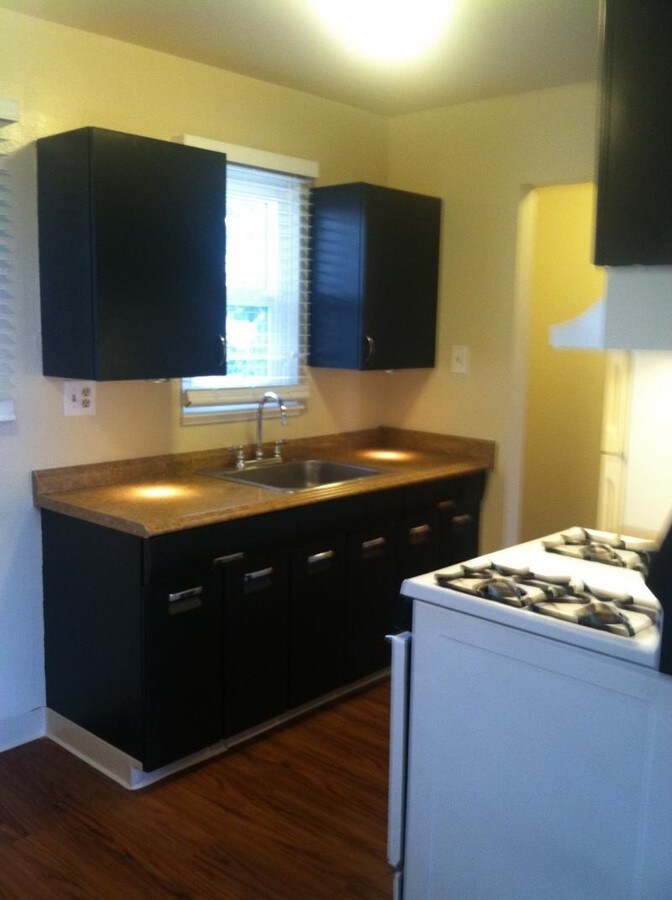 Kitchen - The Hilltop Apartments