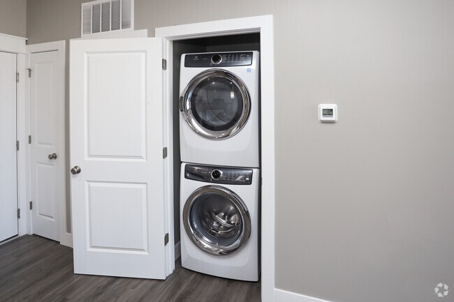 1BR, 1BA - 832SF - Lavandería - Pullman Station