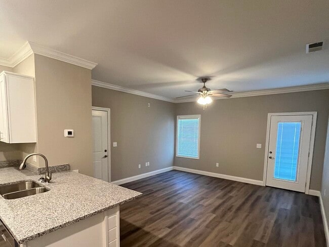 Photo - 813 Brush Crk St Unit 123