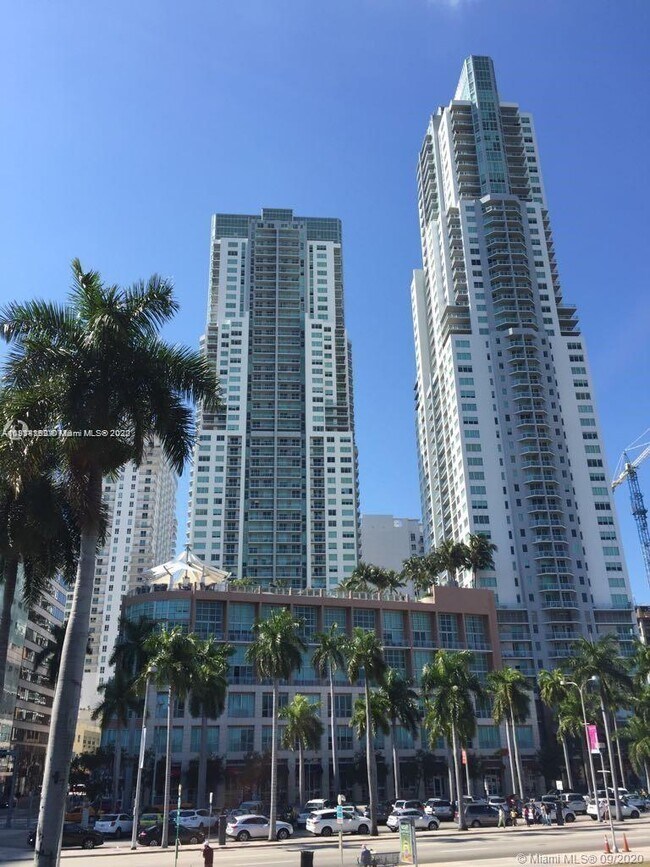 Photo - 253 NE 2nd St Unidad 3506