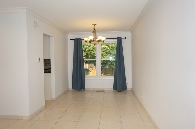 Photo - 773 Cardinal Ln