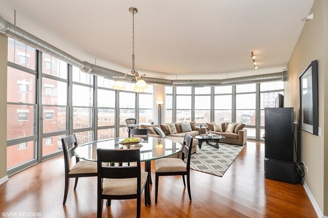 Photo - 1200 W Monroe St Unit 508