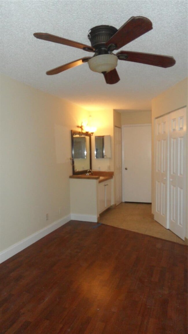 Photo - 9999 Summerbreeze Dr Unit 1007