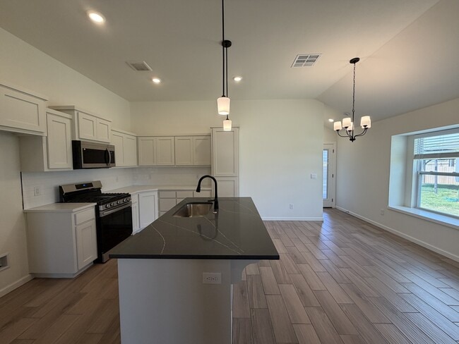 18221 Austin Ct